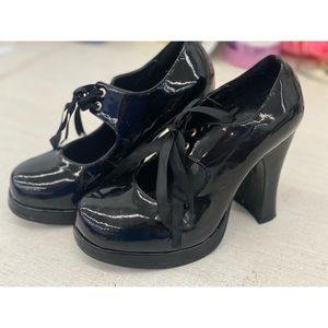 Demonia sz 8 Crypto heels